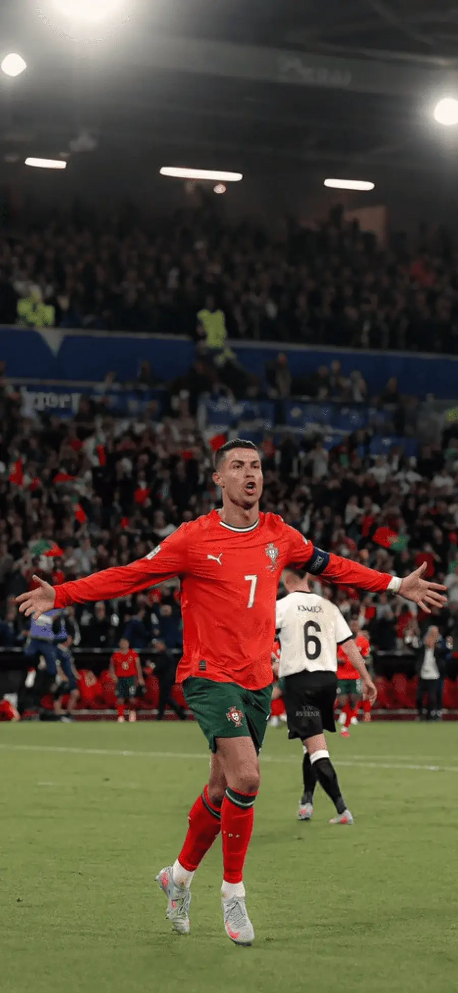 Cristiano Ronaldo Portugal wallpaper image iPhone 16