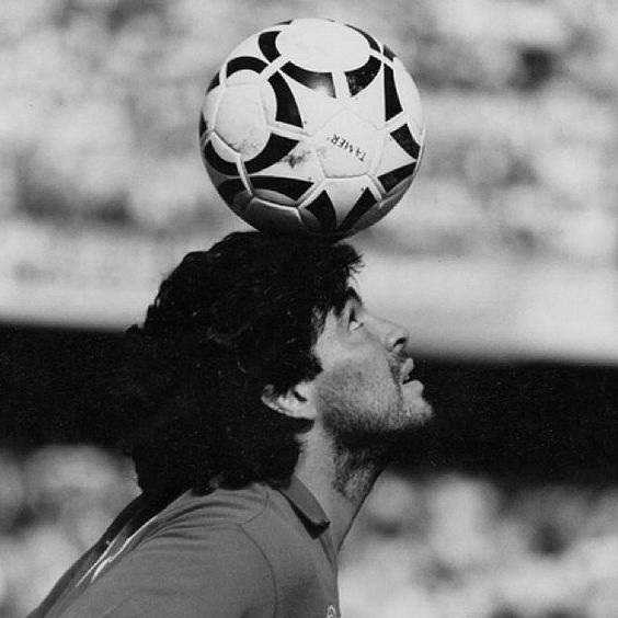 Diego Maradona balancing ball on head