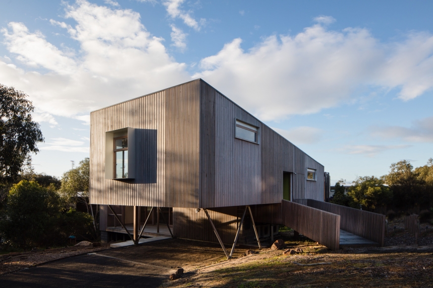 bushfire resistant timber Aireys Ramp House Irons McDuff Architecture Aireys Inlet great ocean road victoria australia