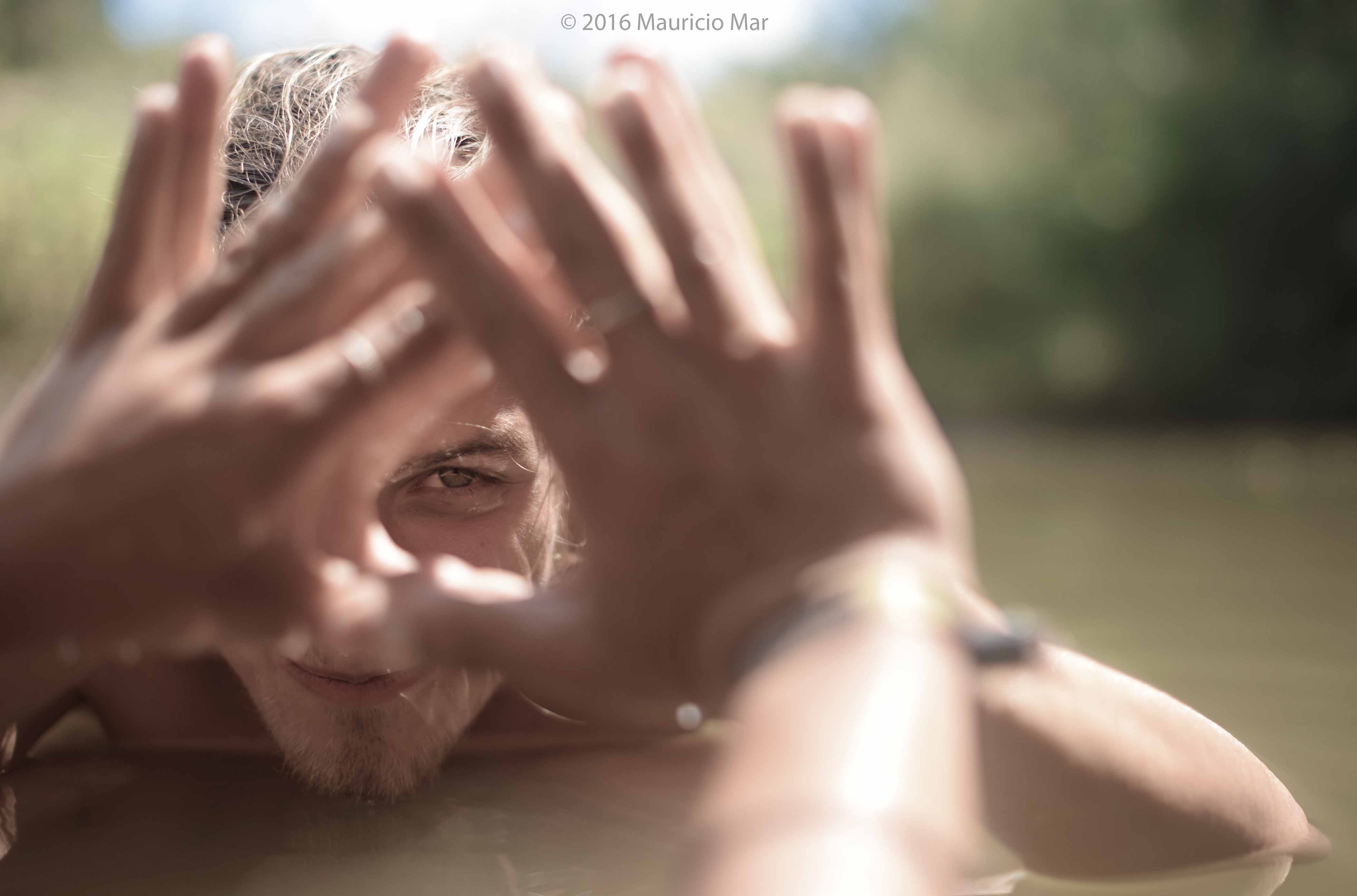 matt eye australia river nature long hair hands blond man